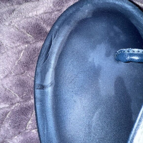 Michael Kors Monogram Flip Flops - Picture 5 of 8